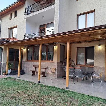 Guest house Benita Devin