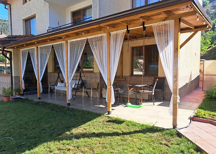 Benita Guest house 3*